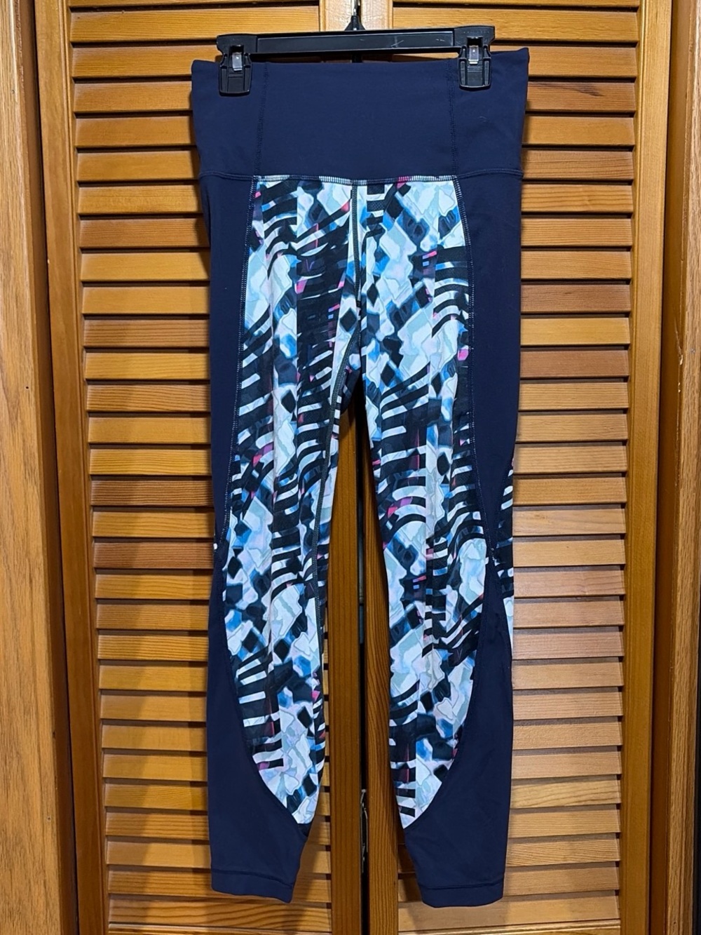 Athleta leggings size extra small xs navy blue geometric